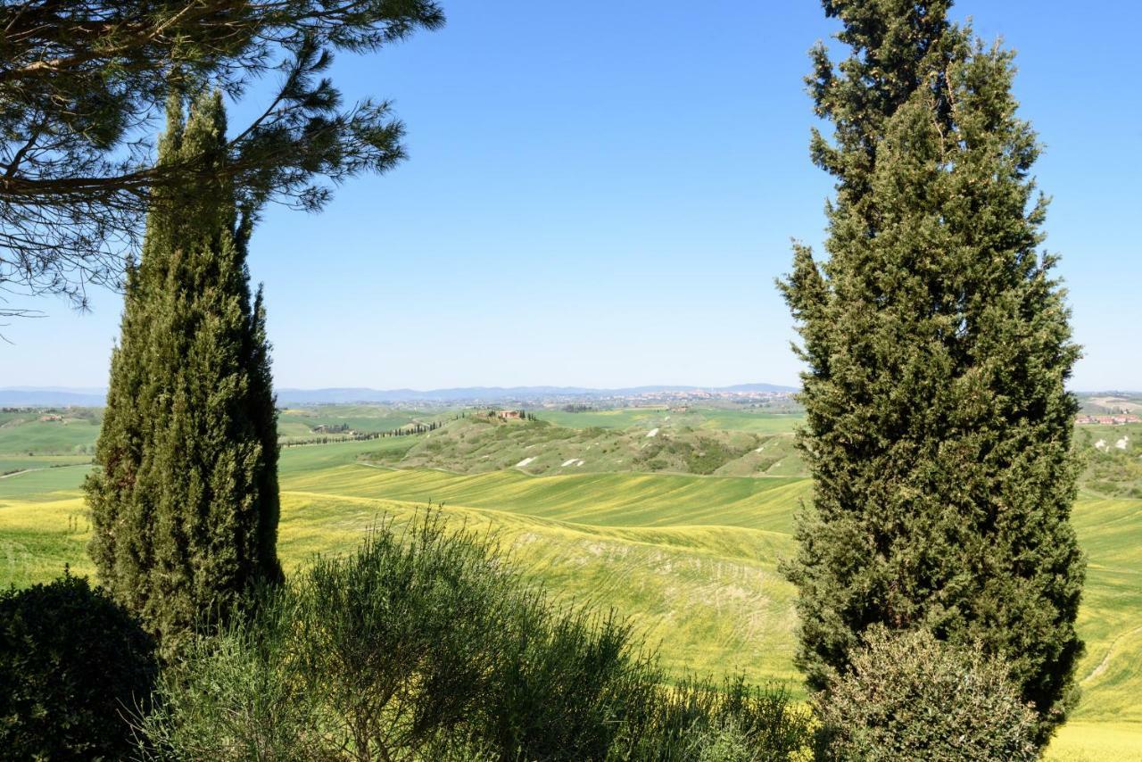 Tuscany Balcony: Crete Senesi Casetta Extérieur photo
